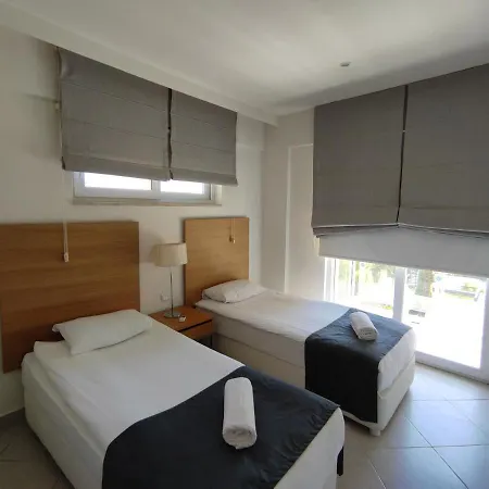 Wyndham Residences Golf & Pensión Soke