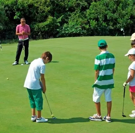 بيت ضيافة Wyndham Residences Golf & *